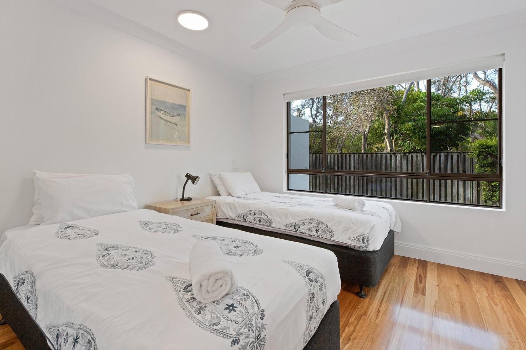 Waterview Beachside - Palms 2 Holiday home *
